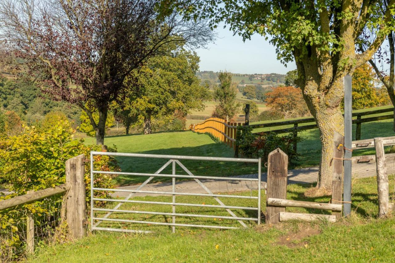 Beautiful Cottage With Stunning Views In Box Box  Bagian luar foto